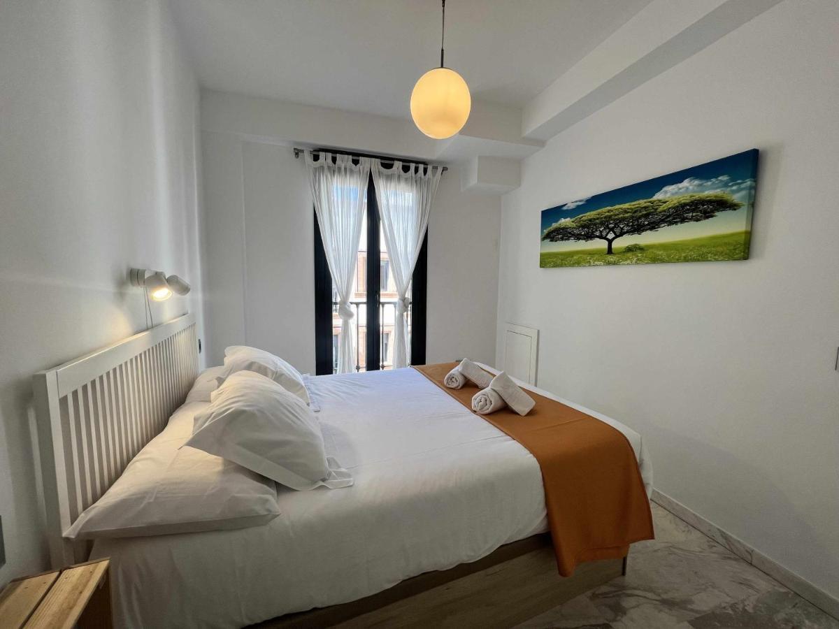 Atico San Bernardo Terraza Y Parking Incluido Lägenhet Sevilla Exteriör bild